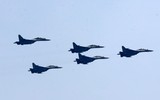 Ngắm tiêm kích Su30-MK2, Yak-130 luyện tập trên bầu trời Thủ đô
