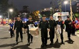 Chùm ảnh “Vì nhân dân phục vụ” từ những điều giản dị