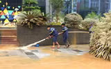 Công an Cao Bằng lội bùn dọn dẹp, giúp dân ổn định cuộc sống
