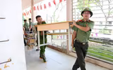 Sáng mãi những hình ảnh người chiến sĩ Công an Thủ đô vì nhân dân phục vụ 