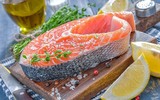 Ăn gì để ngăn tóc bạc sớm?