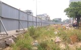 Rủi ro tai nạn giao thông khi đứng chờ xe buýt ở đường Âu Cơ