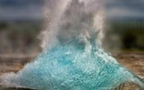Dòng sông nóng nhất thế giới: Luộc chín mọi sinh vật