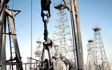 Khám phá thành phố giàn khoan lâu đời nhất trên thế giới