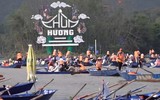 Kiểm soát chặt hoạt động của 4.500 phương tiện đò, thuyền tại chùa Hương