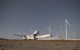 Máy bay lớn nhất thế giới chở cánh turbine điện gió dài hơn 100m, nặng 35 tấn