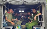 Ấm lòng từ những chiếc bánh nghĩa tình được gửi tới bà con vùng lũ