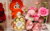 Nhiều quà tặng Valentine bắt mắt thu hút giới trẻ