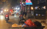 Ngao ngán cảnh 'hè, đường 'mất tích' - hàng quán tràn lan' ở quận Thanh Xuân