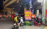 Ngao ngán cảnh 'hè, đường 'mất tích' - hàng quán tràn lan' ở quận Thanh Xuân