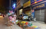 Ngao ngán cảnh 'hè, đường 'mất tích' - hàng quán tràn lan' ở quận Thanh Xuân