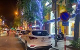 Ngao ngán cảnh 'hè, đường 'mất tích' - hàng quán tràn lan' ở quận Thanh Xuân