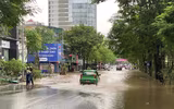 Hà Nội: Nước rút nhanh, giao thông trở lại bình thường trên nhiều tuyến phố