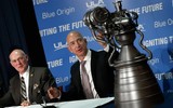 [ẢNH] Hai tỉ phú Elon Musk và Jeff Bezos 