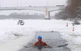 [ẢNH] Thủ đô Moscow ngập trong tuyết rơi dày kỉ lục