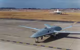 [ẢNH] MQ-25 Stingray: 