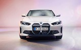 [ẢNH] BMW i4 trình làng với thiết kế đầy thể thao