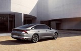 [ẢNH] Kia K8 trình làng với thiết kế mới lạ, bóng bẩy
