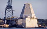 [ẢNH] Khu trục hạm USS Michael Monsoor diễn tập điều khiển khí tài không người lái 
