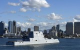[ẢNH] Khu trục hạm USS Michael Monsoor diễn tập điều khiển khí tài không người lái 