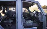 [ẢNH] Toyota Land Cruiser biến hình thành xe bọc thép 