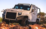 [ẢNH] Toyota Land Cruiser biến hình thành xe bọc thép 