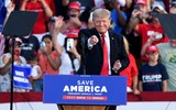 [ẢNH] Ông Donald Trump tổ chức mít tinh, chỉ trích mạnh mẽ chính quyền đương nhiệm
