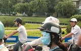 [ẢNH] 1.001 cách chống nóng “bá đạo” của người Việt