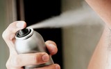 [ẢNH] 9 cách chống nóng khi ra ngoài trời dưới thời tiết 40 độ C