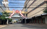 [Ảnh] Đường phố các tỉnh vắng lặng khi giãn cách phòng chống Covid-19 theo Chỉ thị 16