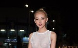 [ẢNH] Mỹ nhân Việt ‘mất điểm’ khi diện những bộ cánh ‘mặc như không mặc‘