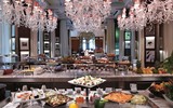[ẢNH] Bên trong khách sạn 24.000 USD/đêm nơi gia đình Messi nghỉ tại Paris