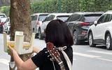 Những chiếc túi xách 'có một không hai' của nhân viên di tích Nhà tù Hỏa Lò