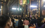 Giới trẻ Hà thành đến chùa Hà cầu duyên đầu năm mới