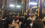Giới trẻ Hà thành đến chùa Hà cầu duyên đầu năm mới