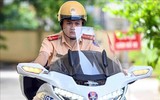 Cục Cảnh sát giao thông bàn giao 30 siêu mô tô Honda Goldwing cho 11 tỉnh, thành phố