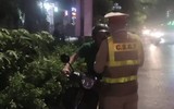 Lái xe 'ngất ngưởng' rời quán nhậu vẫn cầm lái