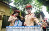 Công an Hà Nội hỗ trợ, tiếp sức thí sinh thi vào lớp 10