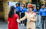 Công an Hà Nội hỗ trợ, tiếp sức thí sinh thi vào lớp 10