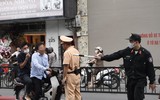 CSGT Thủ đô 'thức cho dân ngủ, gác cho dân vui chơi'
