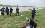 Hướng dẫn kỹ năng cứu nạn đuối nước cho người dân thuyền chài trên sông Hồng