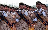 [ẢNH]: Quân đội Iran trao tặng Huân chương Danh dự cho tướng Qassem Soleimani 