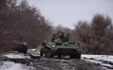 [ẢNH] Nga triển khai trực thăng ‘cá sấu’ K-52 tới biên giới với Ukraine
