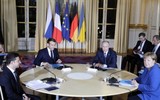 [ẢNH] Ukraine: Nếu giải phóng Donbass, Mỹ sẽ có các căn cứ quân sự gần biên giới Nga