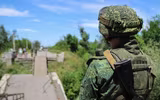 [ẢNH] DPR: Quân đội Ukraine nổ súng khiến dân thường bị thương nặng