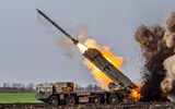 Tornado-S Nga vượt trội HIMARS Mỹ ở chiến trường Donbass