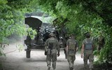 Đạn pháo Nga biến ‘sói chiến binh lão luyện' ở Donbass thành… tân binh