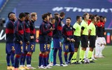 [ẢNH] Messi ôm mặt đau khổ trong đêm kinh hoàng của Barca