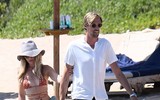Sắc vóc đáng mơ ước của siêu mẫu vợ Peter Crouch ở tuổi 34