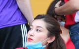 [ẢNH] Á hậu Huyền My đến sân cổ vũ 